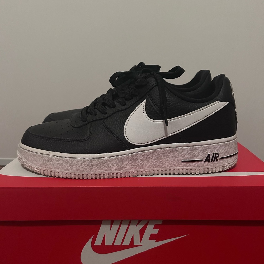 Nike Air Force 1